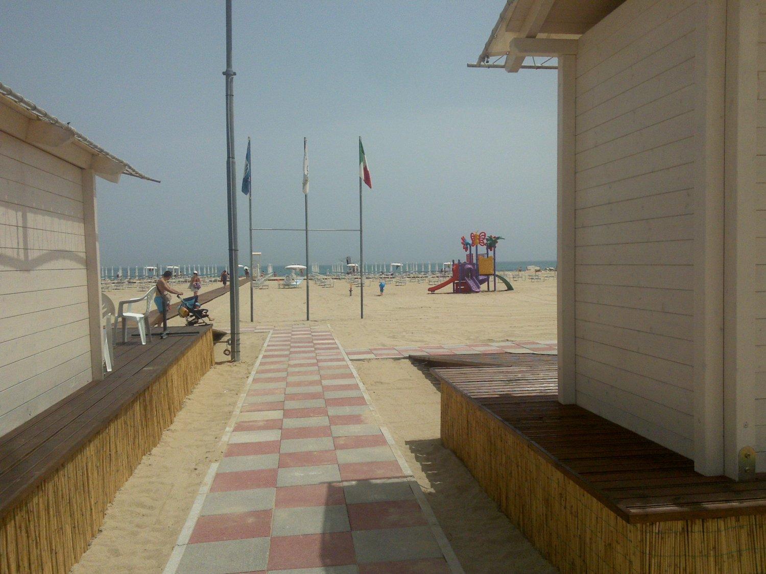 Residence Nettuno Campomarino  Buitenkant foto